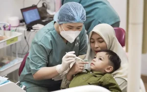 manfaat anak rutin ke dokter gigi anak